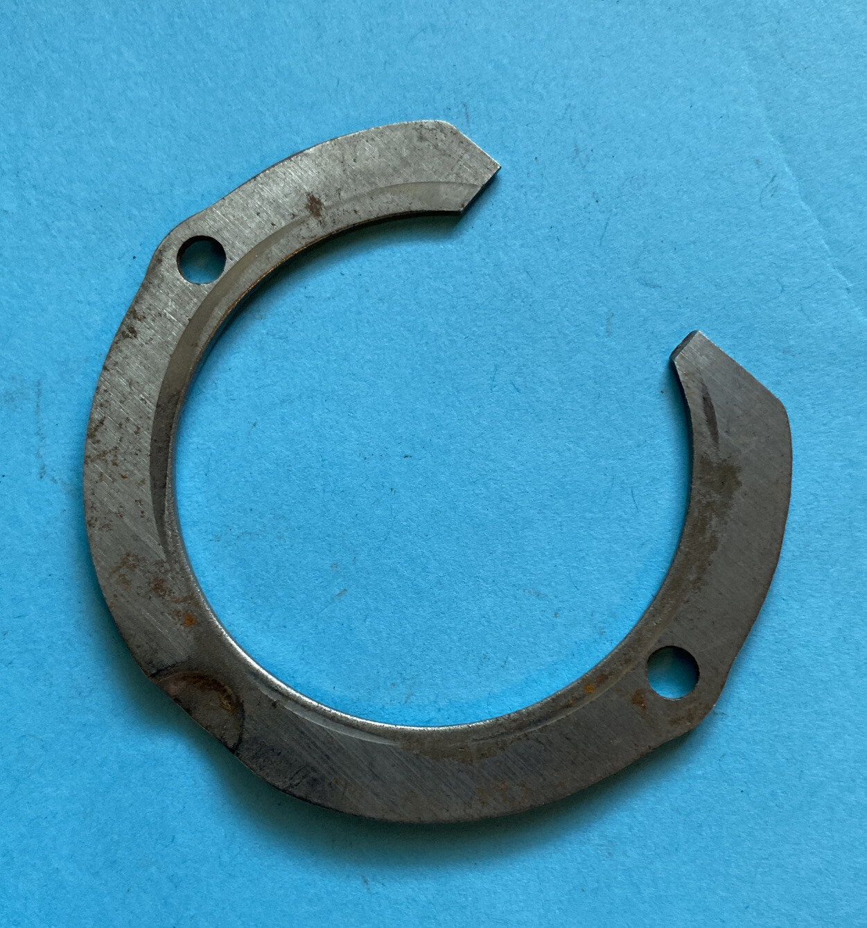 *USED* 207871-SINGER-PLATE-FOR SEWING MACHINES *FREE SHIPPING*