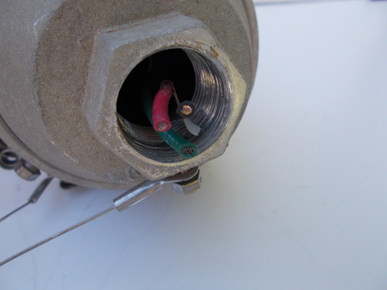 Dialight Obstruction L-810 Light (860-1R03-001) 12-24 VDC USA (E-2)