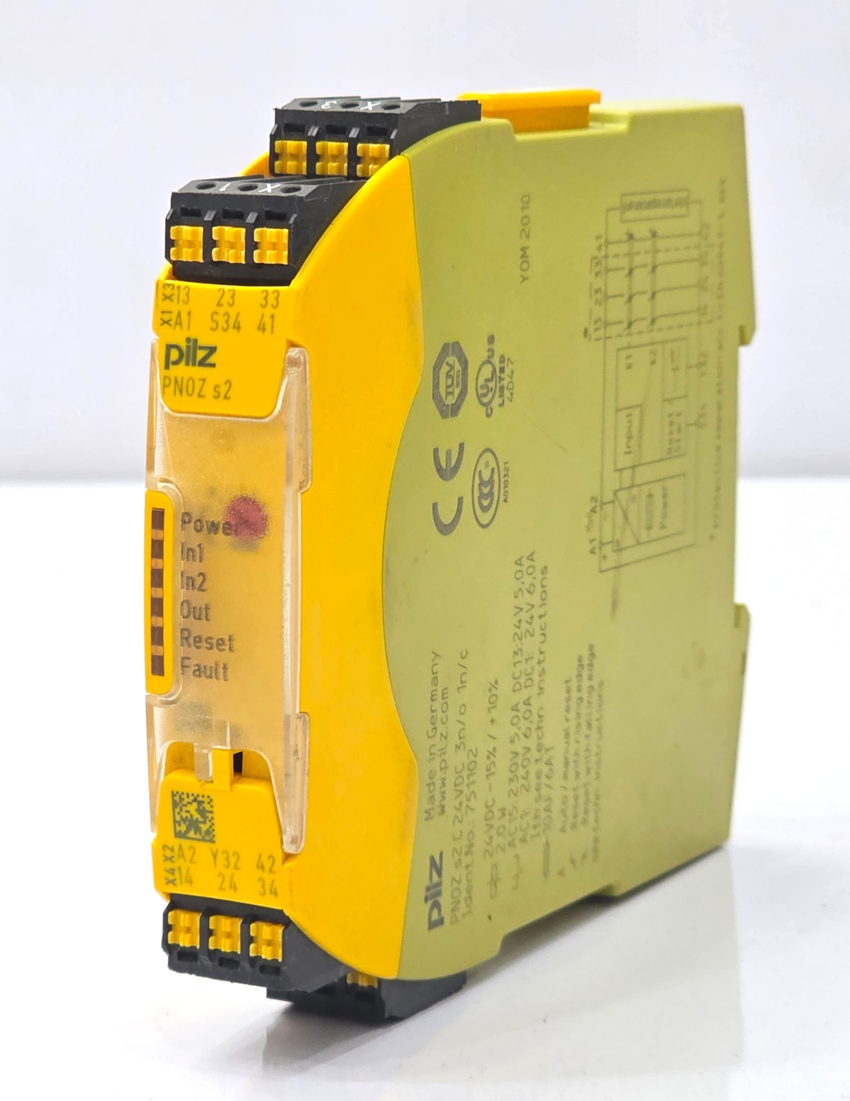 PILZ PNOZ S2 SAFETY RELAY 24VDC 3N/O, 1N/C 751102