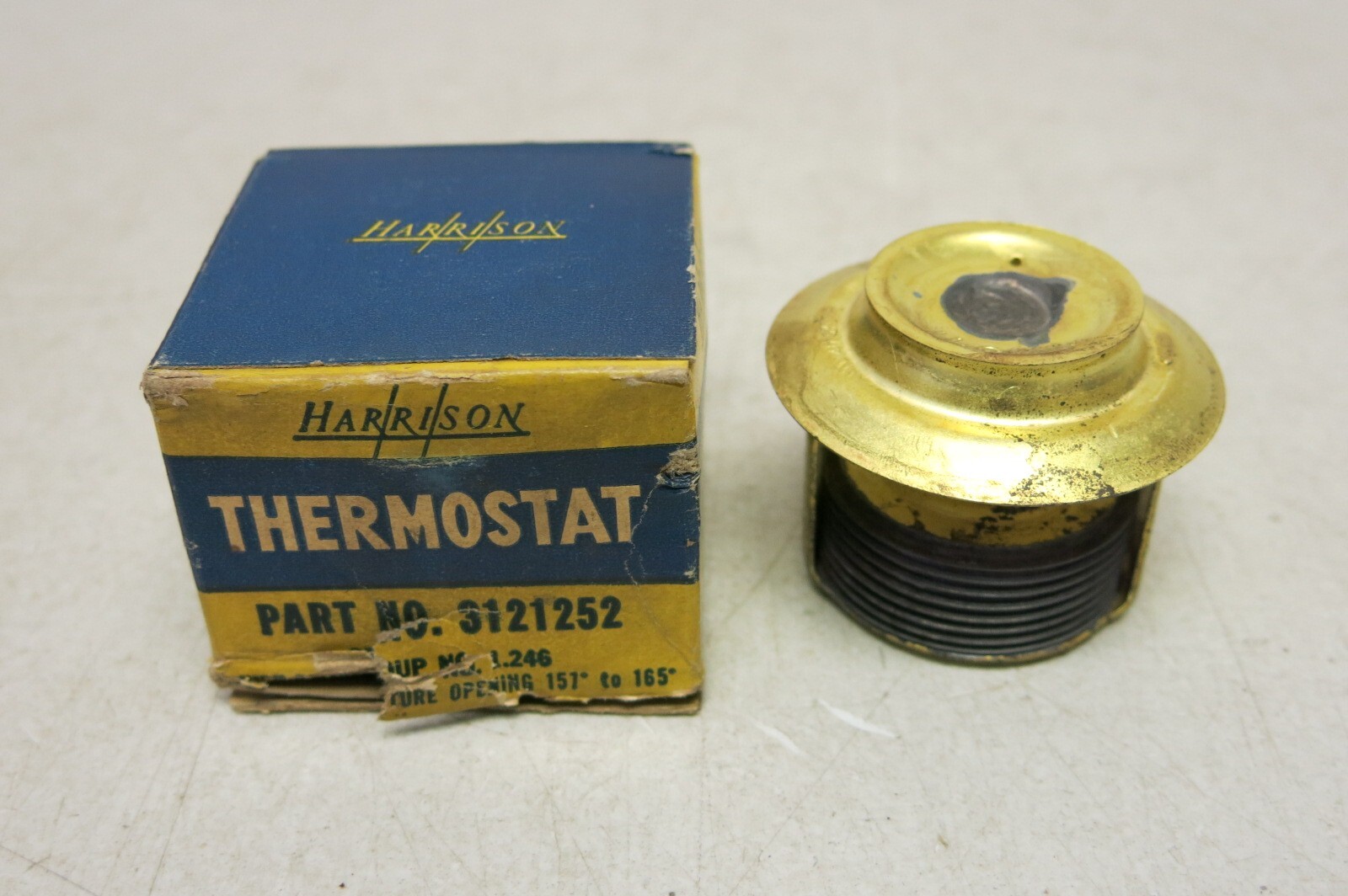 Vintage Harrison Thermostat 151 Degree fits 1933-1954 Pontiac (3121252)