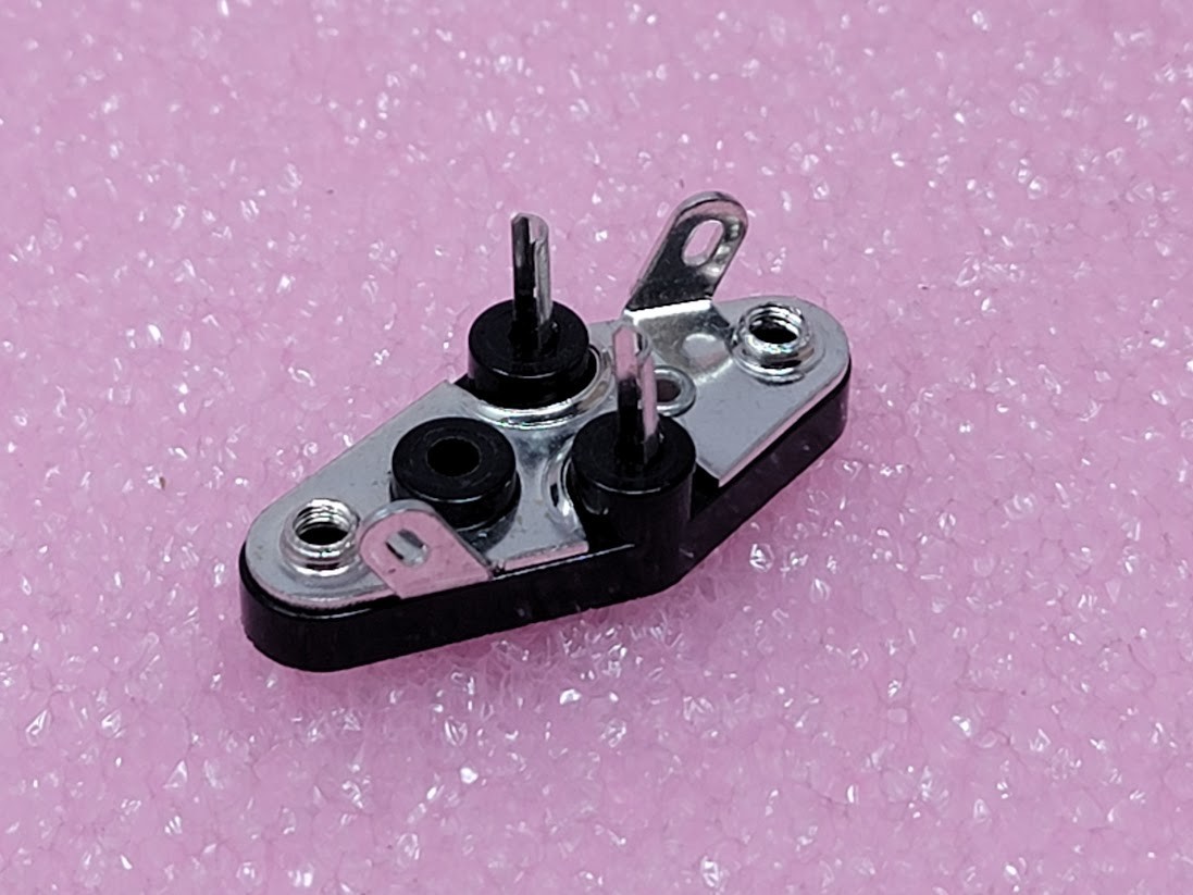TE CONNECTIVITY AMP – 8080-1G1 – IC & Component Socket, 3 Contacts, TO-3 Socket