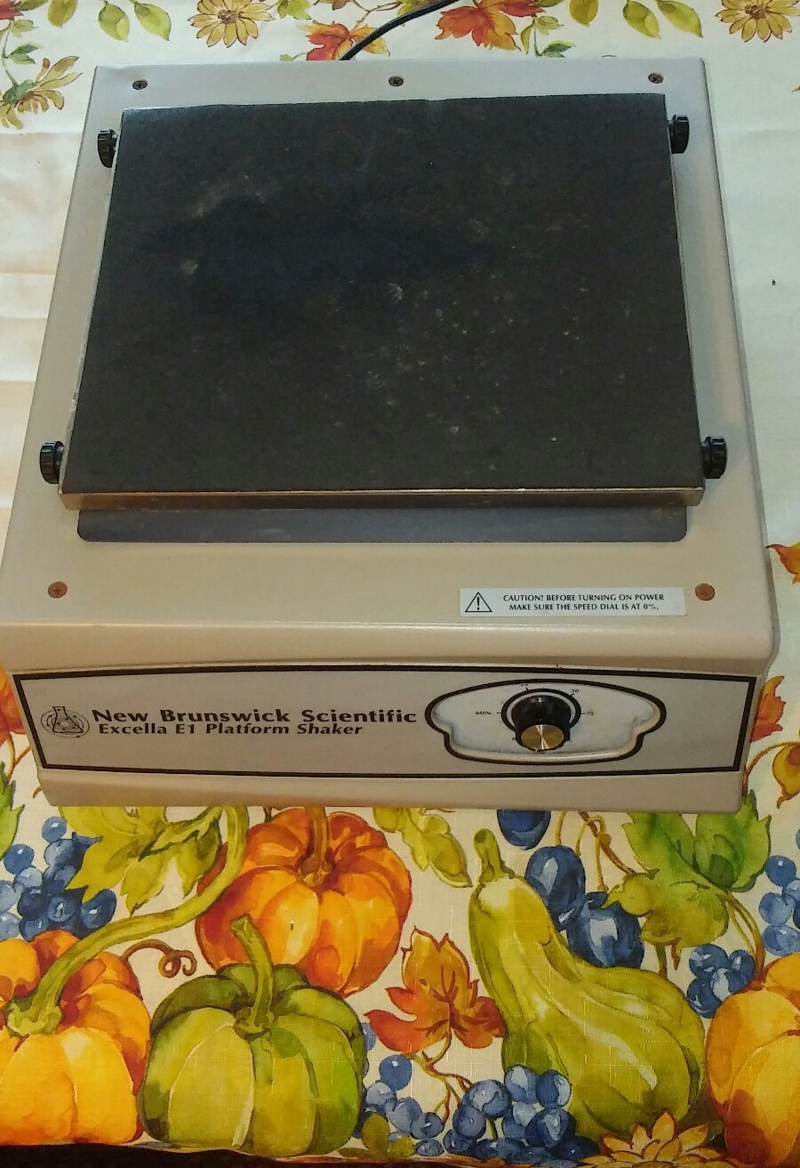 New Brunswick Excella E1 Orbital Lab Shaker Tested .. HEAVY DUTY