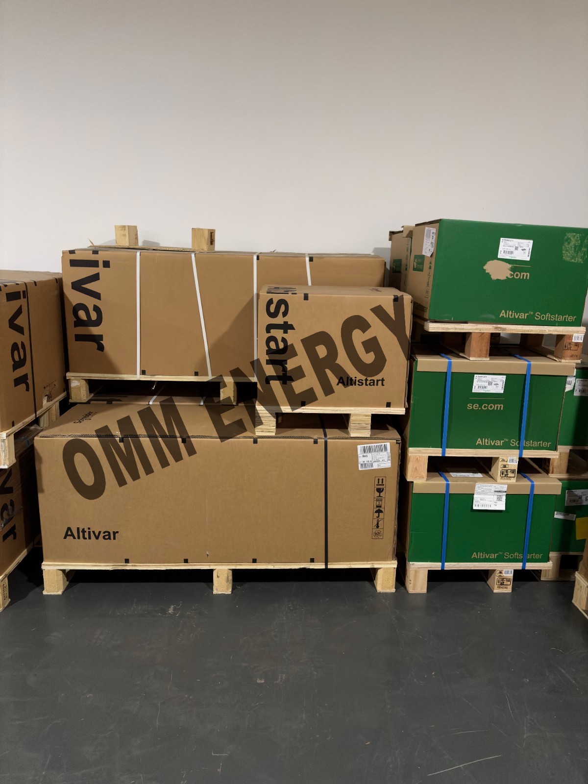Schneider Electric 33662 Shunt Trip Release Or Closing Coil 200-250V AC/DC