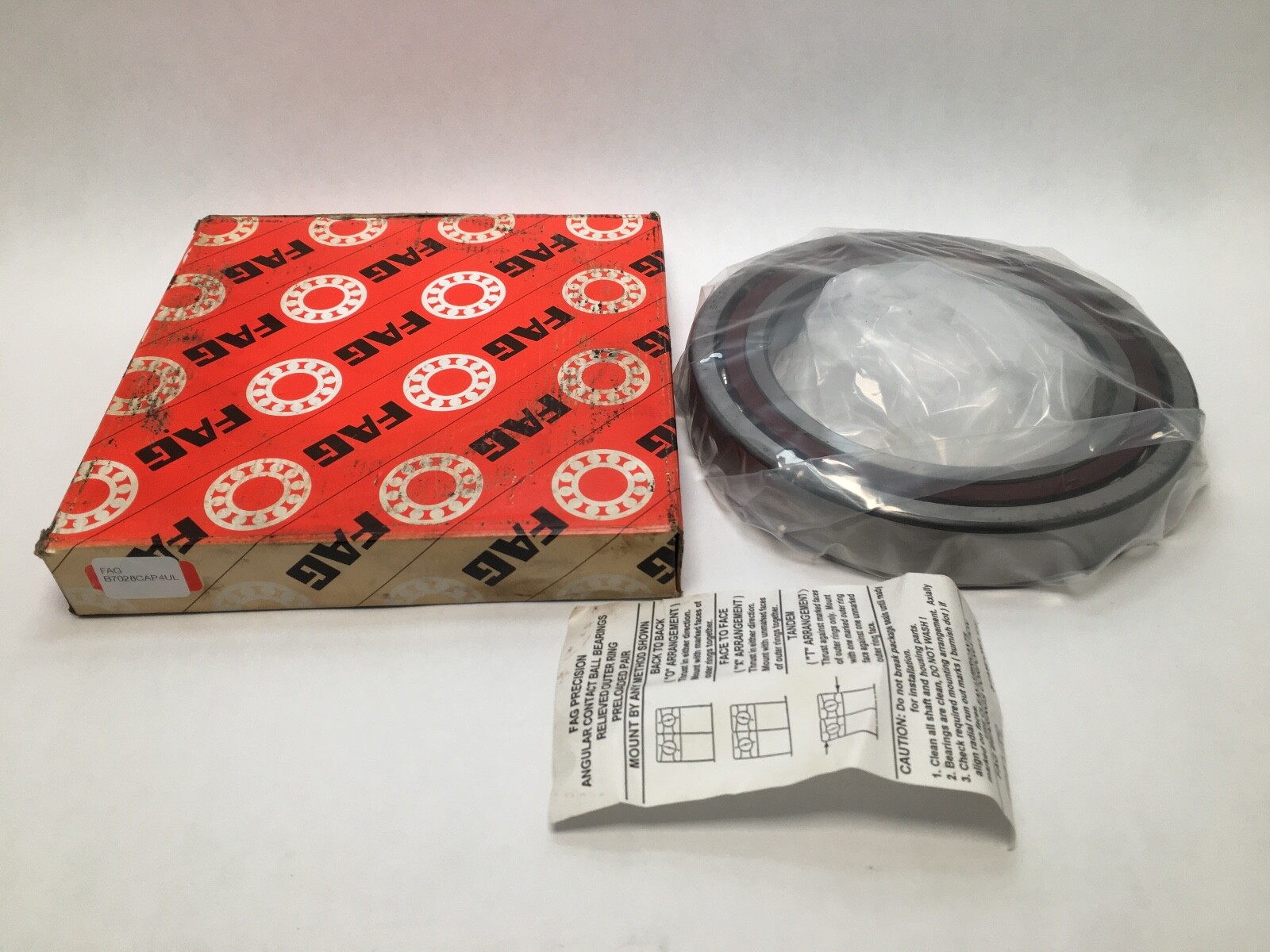 FAG B7028CA.P4.UL Bearing 140x210x33 mm B-7028C B-7028-C-A-P4-UL Germany