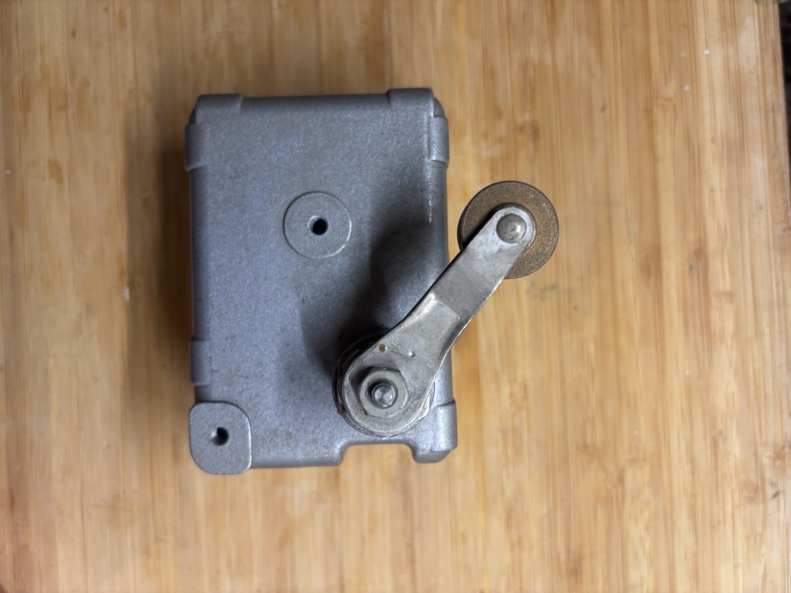 Honeywell Micro Switch EX-AR Explosion Proof Limit Switch Roller Lever w/ Papers
