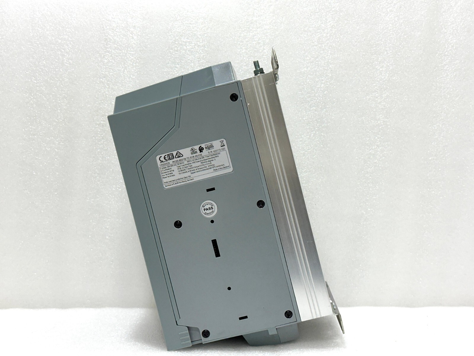 DANFOSS VLT SOFT STARTER 175G5525 MCD5-0021B-T5-G1X-20-CV2 11KW(15HP) 400VAC