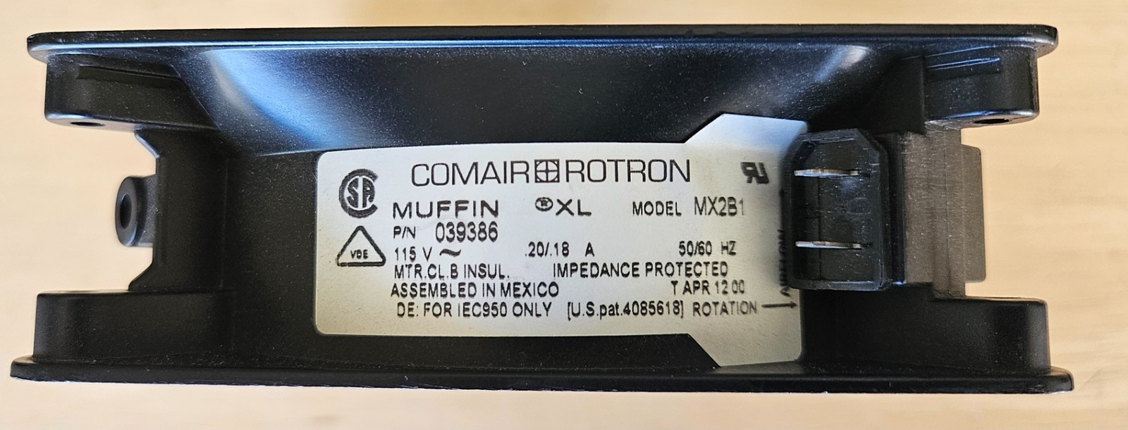 Comair Rotron 115-volt AC muffin fan MX2B1, 039386