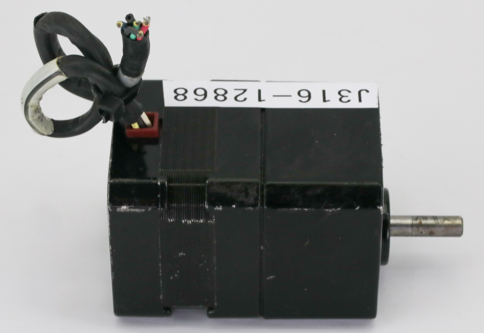 12868 VEXTA 2-PHASE STEPPING MOTOR, 0.1°/STEP, 4VDC, 0.6A PX243G01-01A