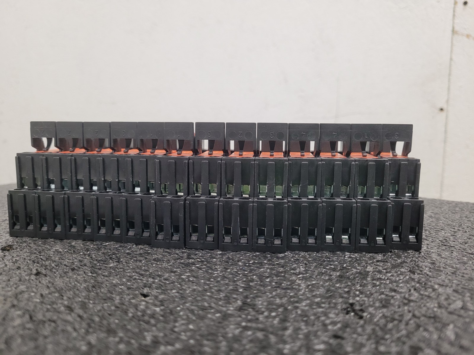 Lot of 13x SIEMENS RT424024 Relay LZX: RT 78625 Base 24VDC Type 42 Indicator DIN