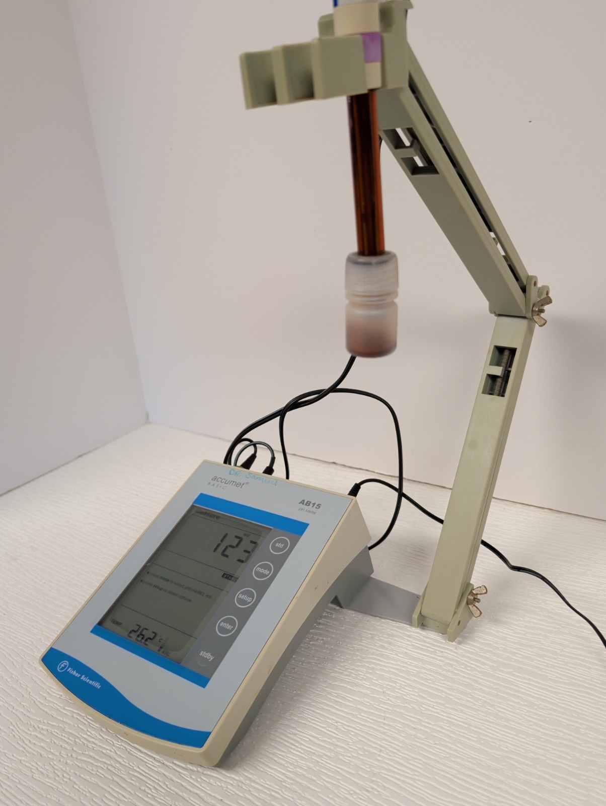 Fisher Scientific Accumet Basic AB15 pH mV Meter Benchtop Laboratory Tester