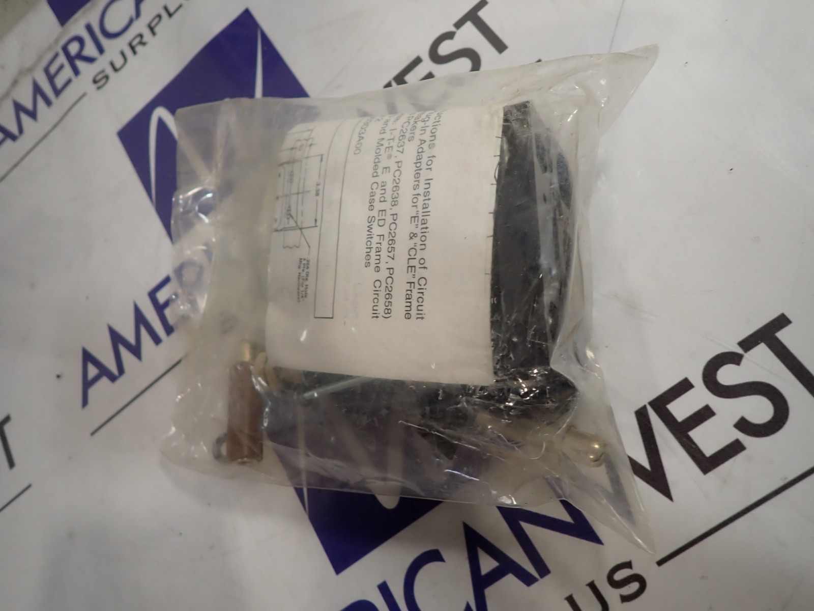 1 NEW in Box SIEMENS PC2637 Plug in Mounting Assembly for ED Breakers to 100A