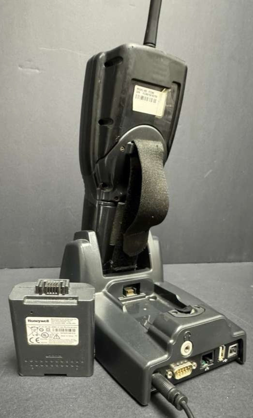 Itron FC300 Handheld Meter Reader Scanner SRead w/ Dock Base & Battery Charger