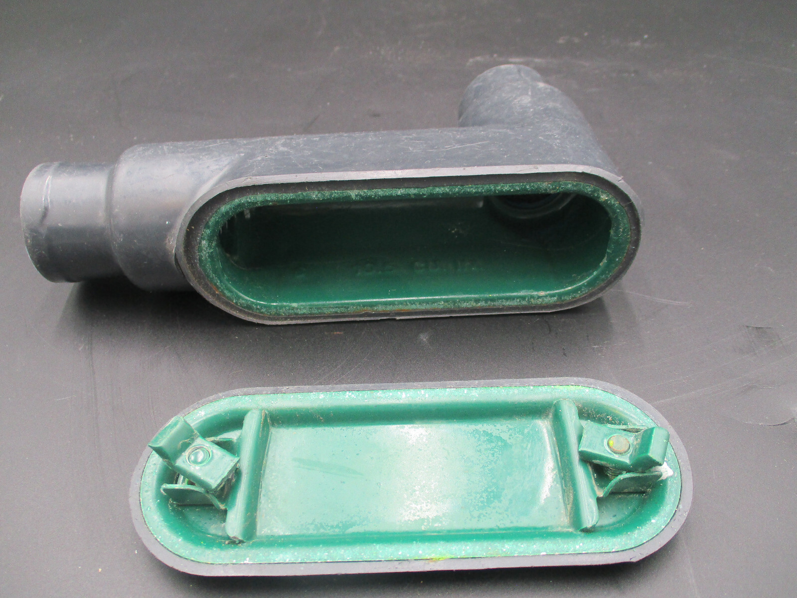 PERMA-COTE PMLB37 1″ PVC COATED LB FITTING