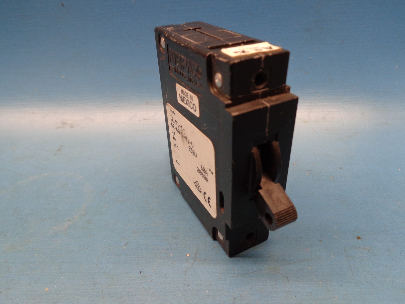 (1) AIRPAX IELK1-1-62-60.0-01-V 60A 250V 50/60Hz 1 POLE CIRCUIT BREAKER conditn?
