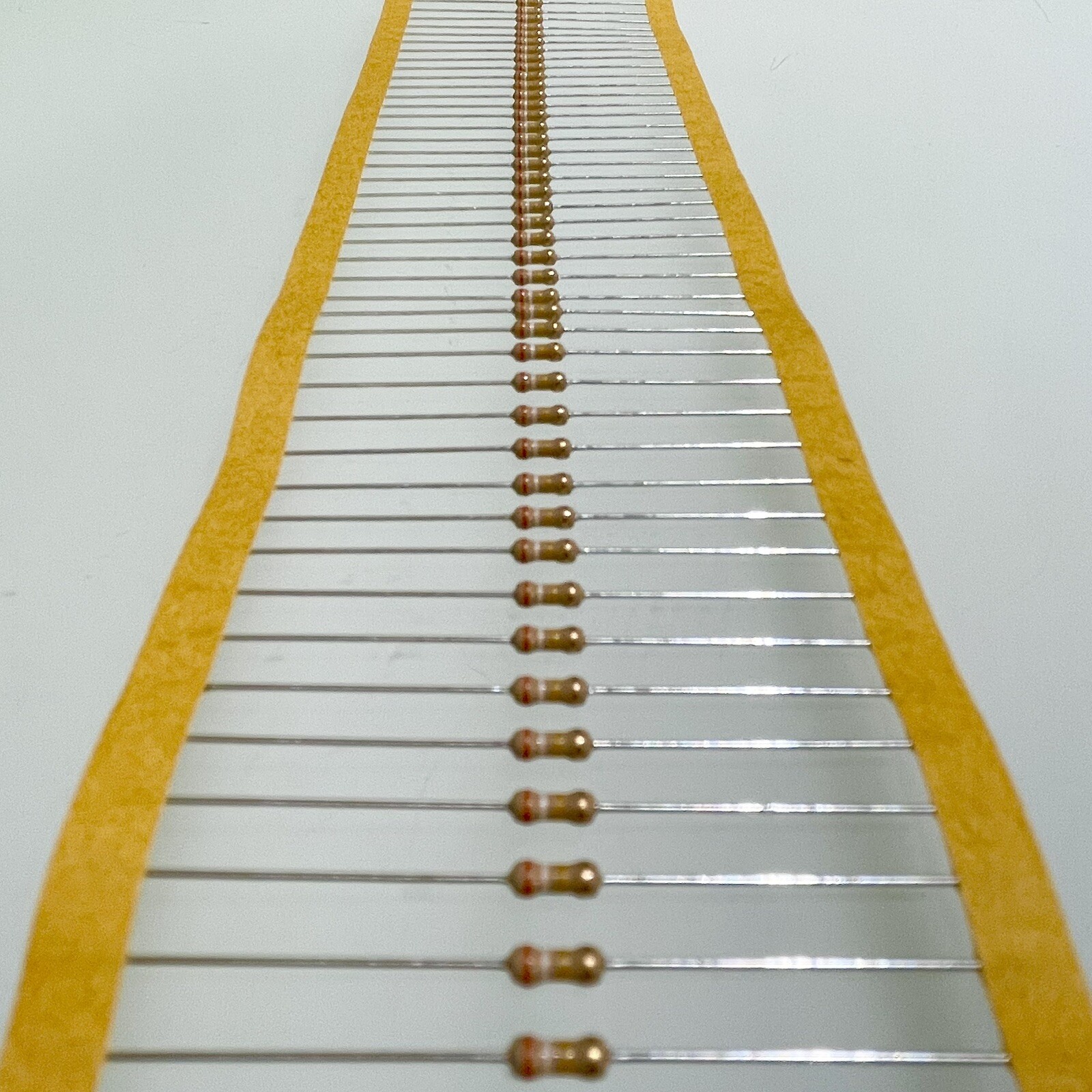 [10x] GCF1/4-390KJA5 WELWYN 390kΩ 1/4W 5% Carbon Film Resistor Axial