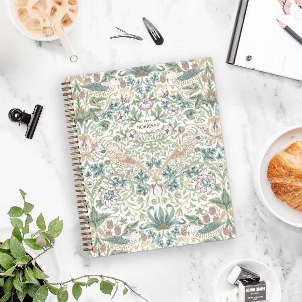 8.5"x11" 2026 Weekly/Monthly Wirebound Planner Printed Strawberry