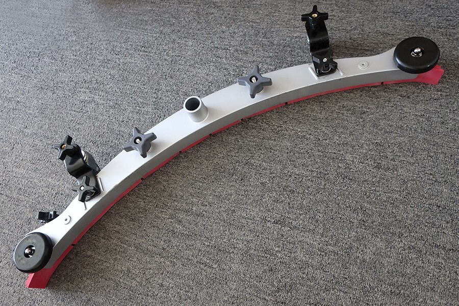 SQUEEGEE ASSEMBLY, UNKNOWN BRAND, 32″ WHEEL-TO-WHEEL, 10.25″ MOUNTING SCREWS
