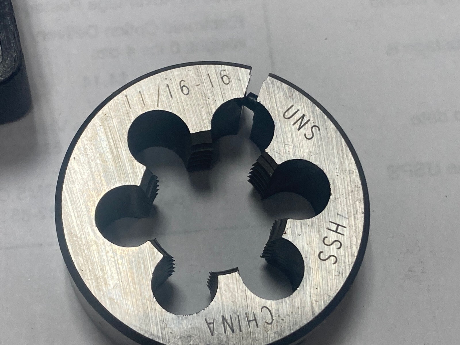 Value Collection 314-1276, 11/16″-16, HSS, Round Adjustable Die, 1.5″ OD, RH
