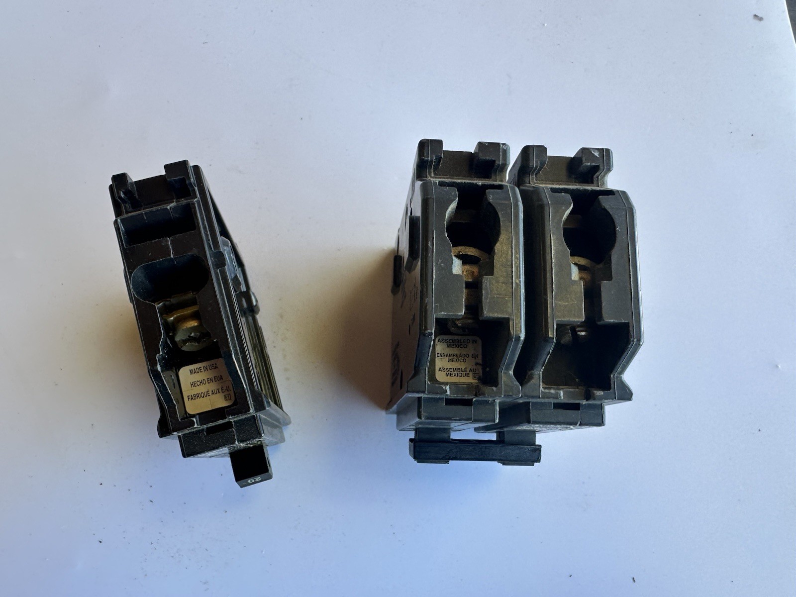 LOT OF 2* Square D HOM250 Circuit Breaker 50 Amp 2-Pole & 1-Pole 20 Amp
