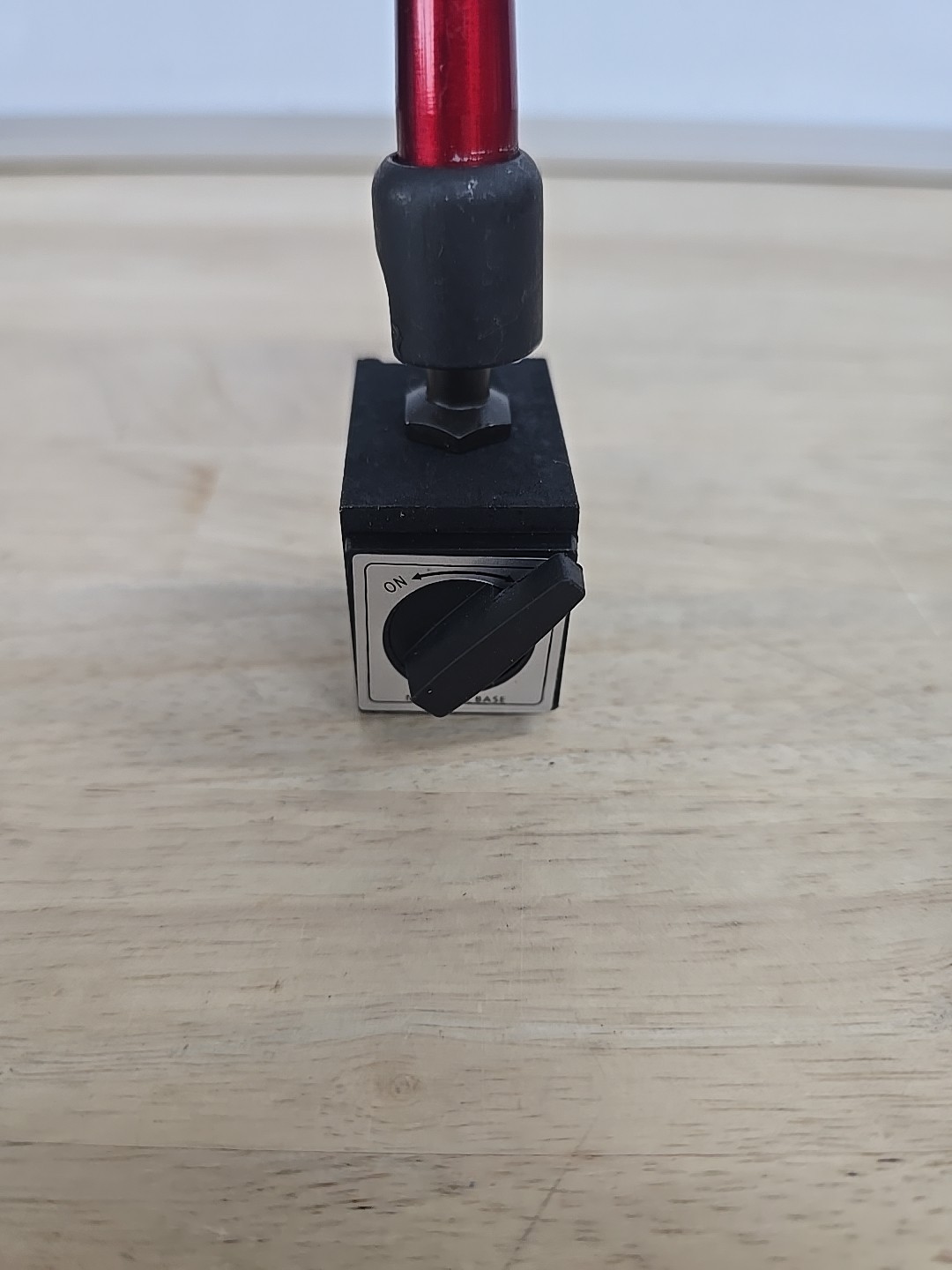 Red Adjustable Magnetic Base Holder for Digital Dial Indicator