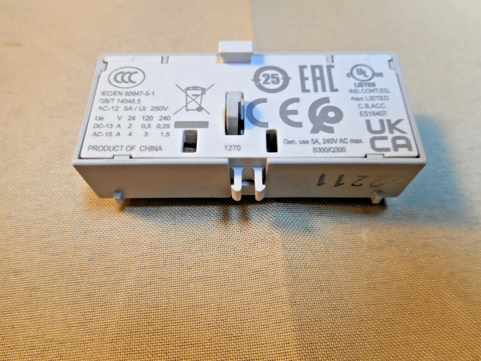 Allen Bradley 140MT-C-AFA11 auxiliary contact, 1NO/1NC (NIB)