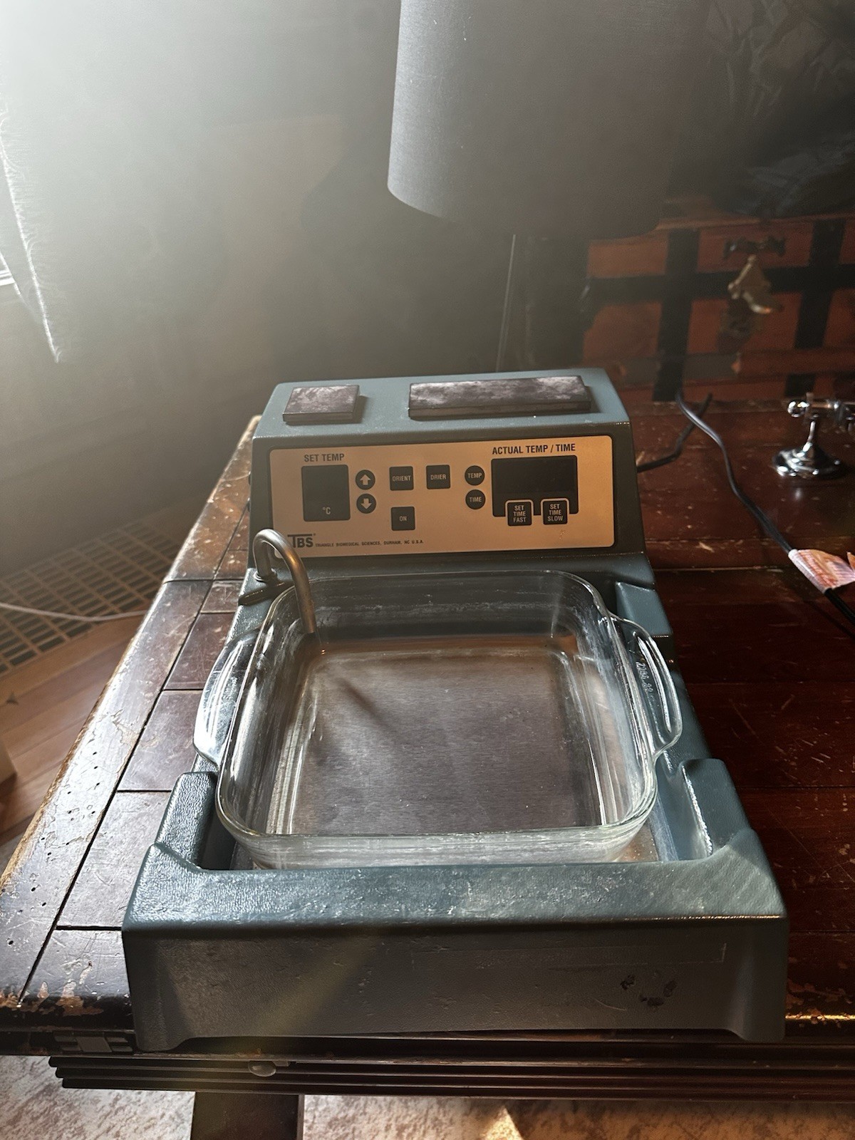 Triangle Biomedical Sciences, FWS-120 Floatation Workstation.