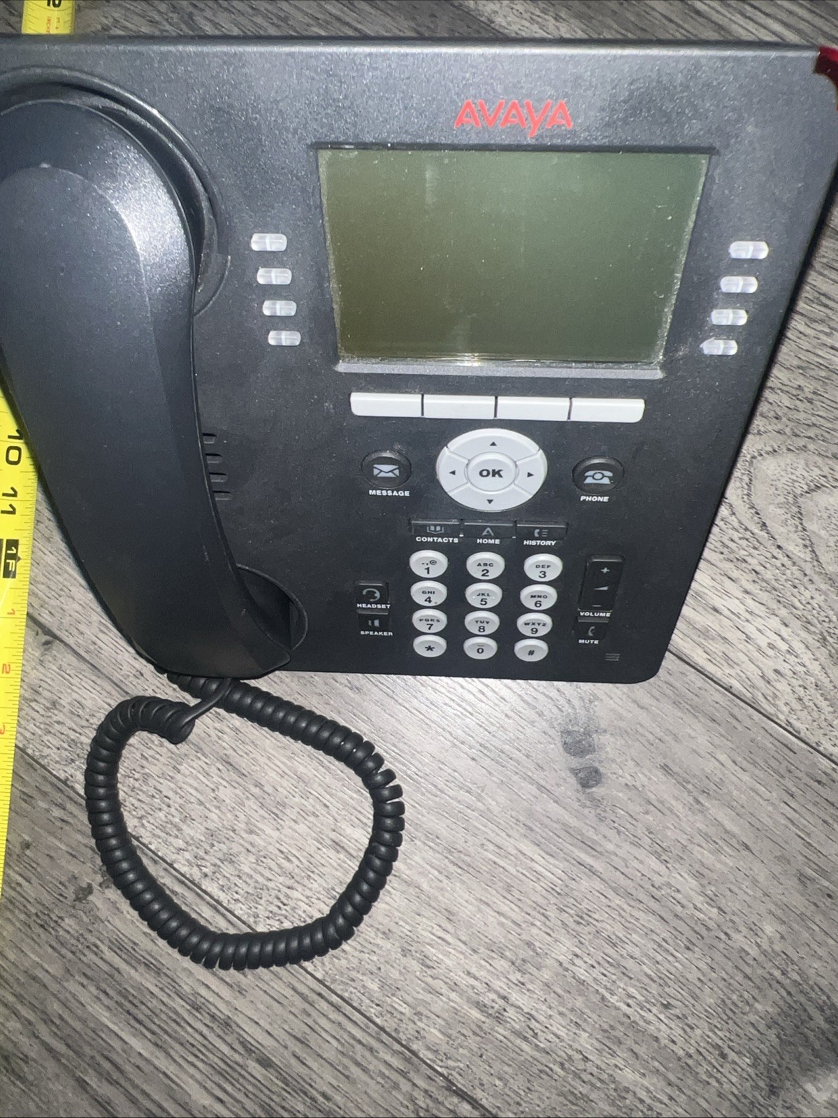Avaya Inc. – Digital Deskphone (9508) english Phone And Stand And Coil Only