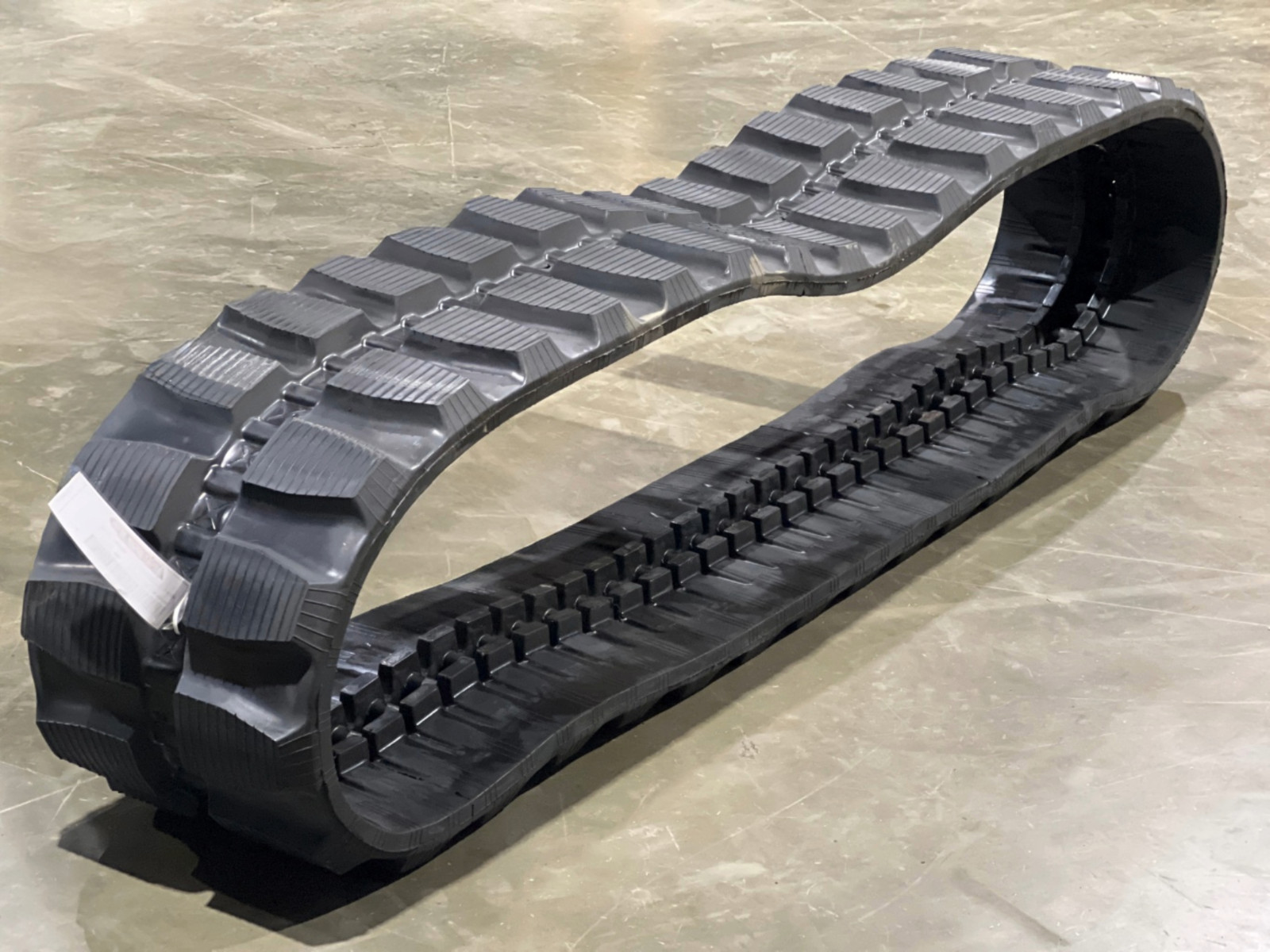 Rubber Track – 400×72.5×74 – 16″ – Fits John Deere 50D, 50G, 60D, 60