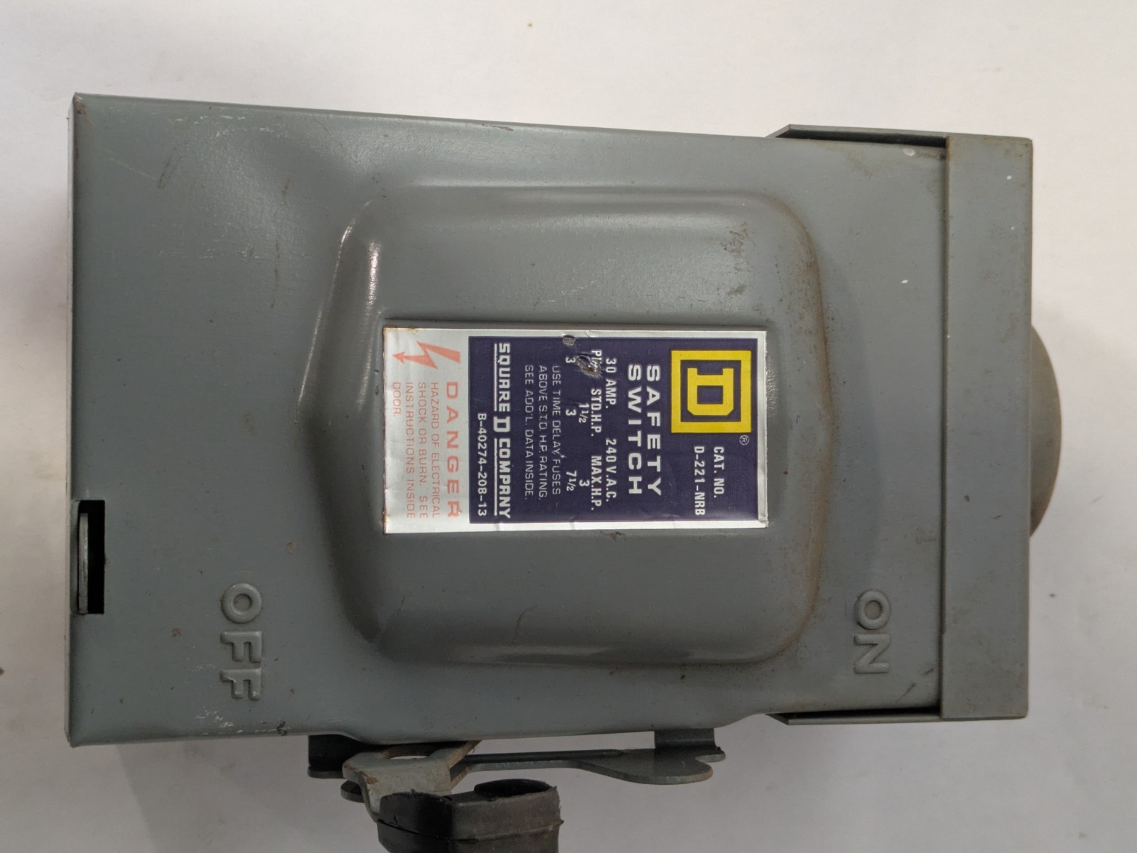 Vintage Square D D-221-NRB Safety Switch 30A 240V Series C2 Parts/Repair/Decor