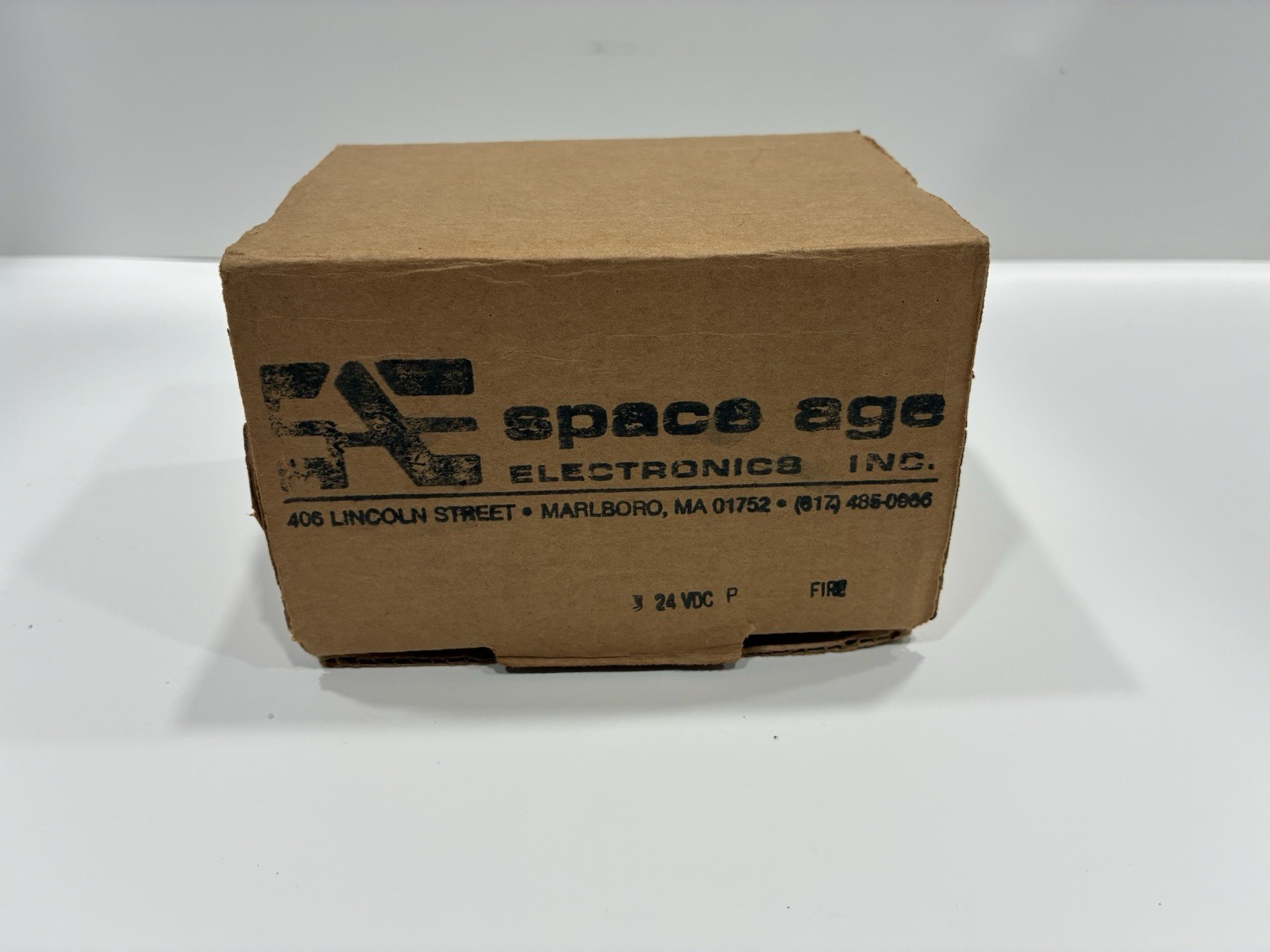 Space Age Electronics V33 Red Fire Strobe Beacon Light 24VDC NOS
