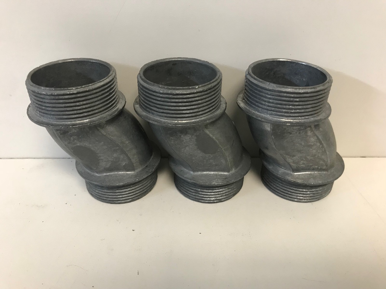 QTY. 3 NEW OLD STOCK! ARLINGTON 1-1/2″ DIE CAST ZINC ALUMINUM OFFSET NIPPLES 6A6