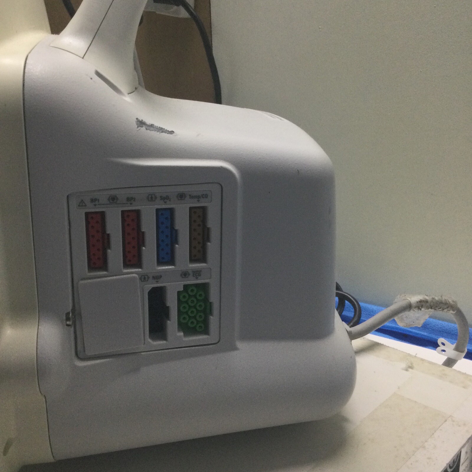 2013 GE Dash 4000 Patient Monitor (USED)