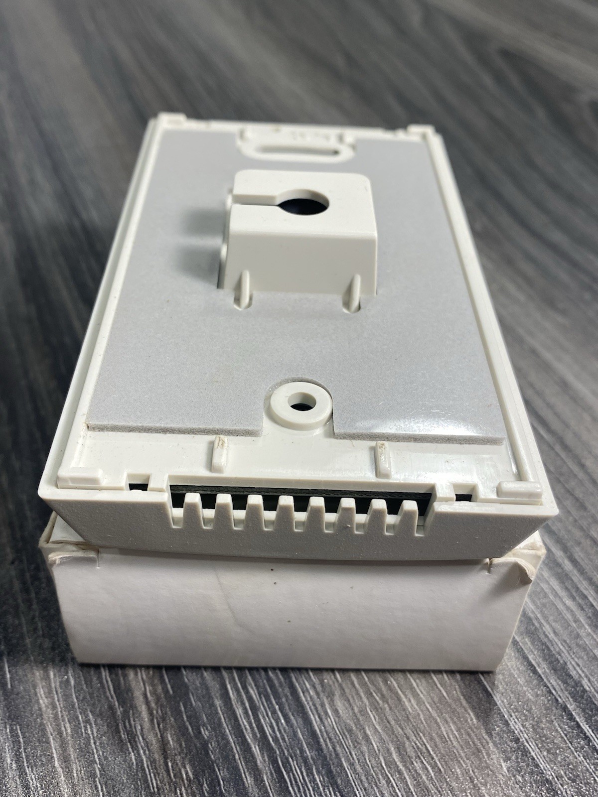 SPPL SPT Plus for Carrier -Wall Sensor Warmer/Cooler Manual On Occupied LED Rnet