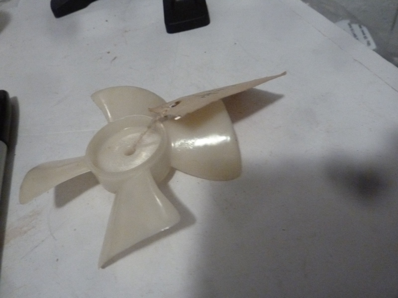 3-1/2 ” diameter Plastic Fan Blade 3/16 inch bore. CW Rotation.