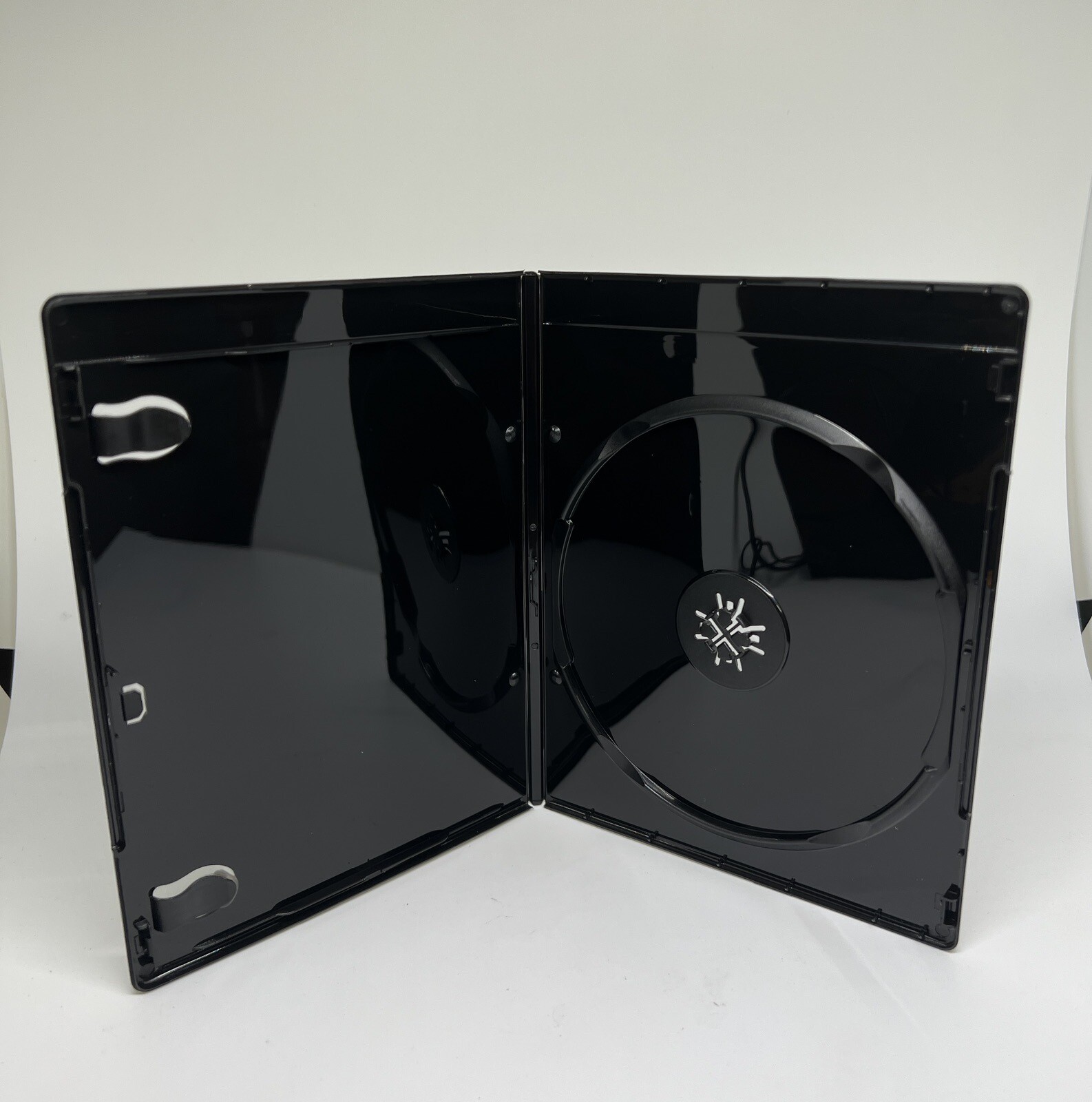 5 PCS NEW 7mm 4K ULTRA HD BLACK SINGLE CASE, BOOKLET CLIPS, PS1-7MM UHD