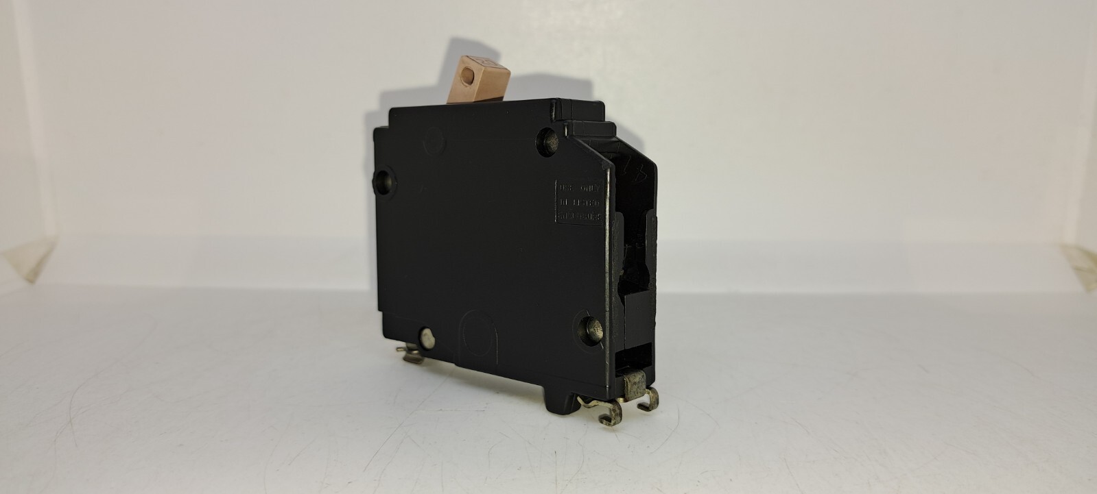 Cutler Hammer CH120 20 Amp 1 Pole Circuit Breaker METAL FOOT