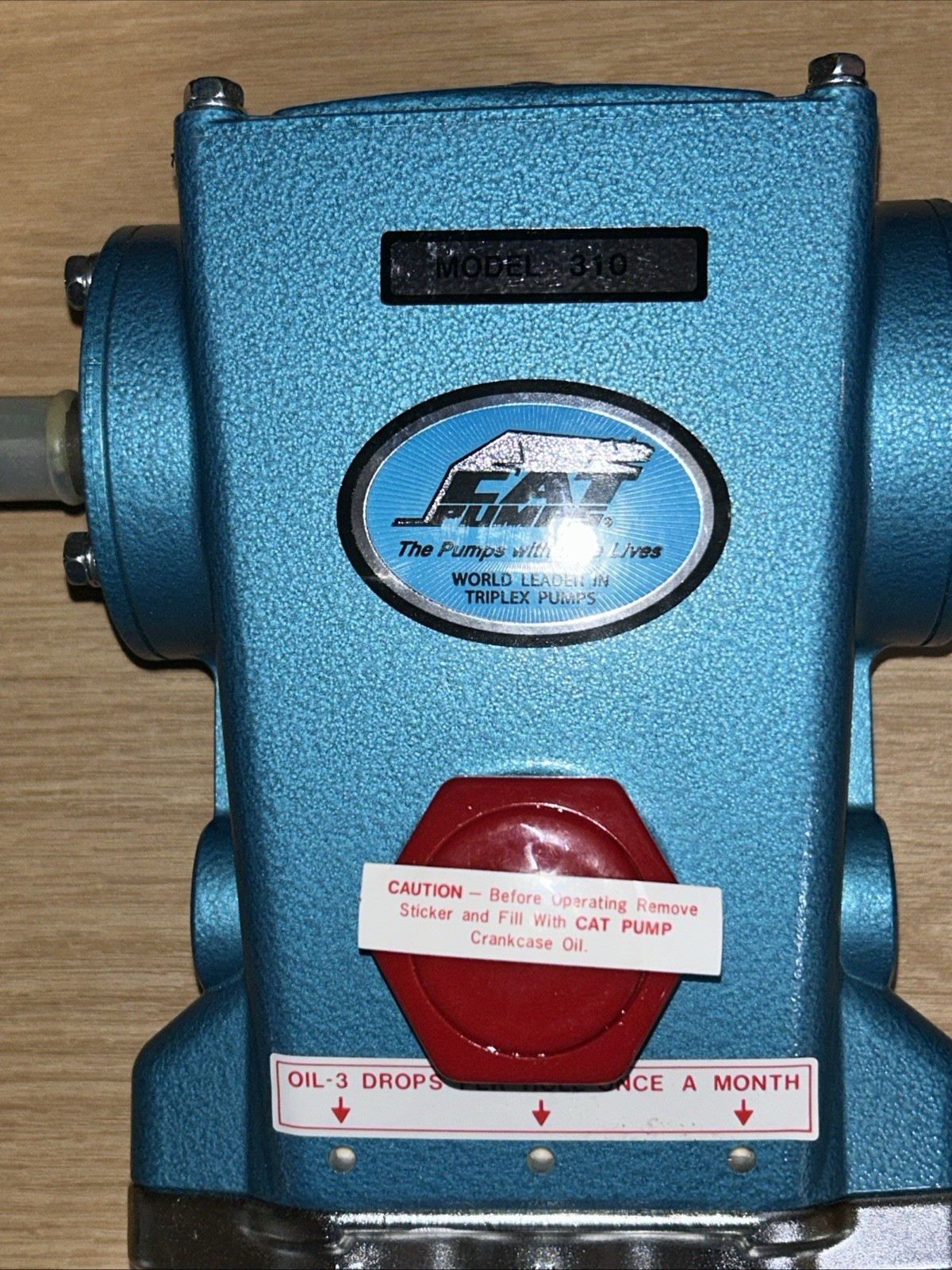 CAT PUMPS Plunger Pump 4 GPM 2200 PSI 1/2″Inlet 3/8″ Discharge Blue/Silver 310