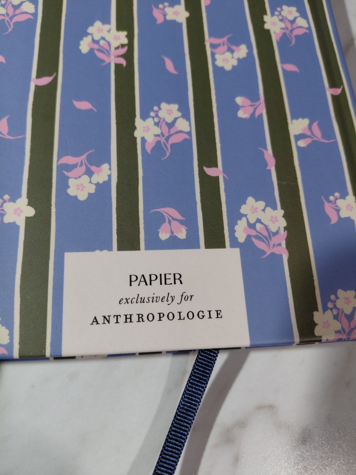 Anthropologie Mindful Reflect Journal Papier Used Purple Flower Wellness