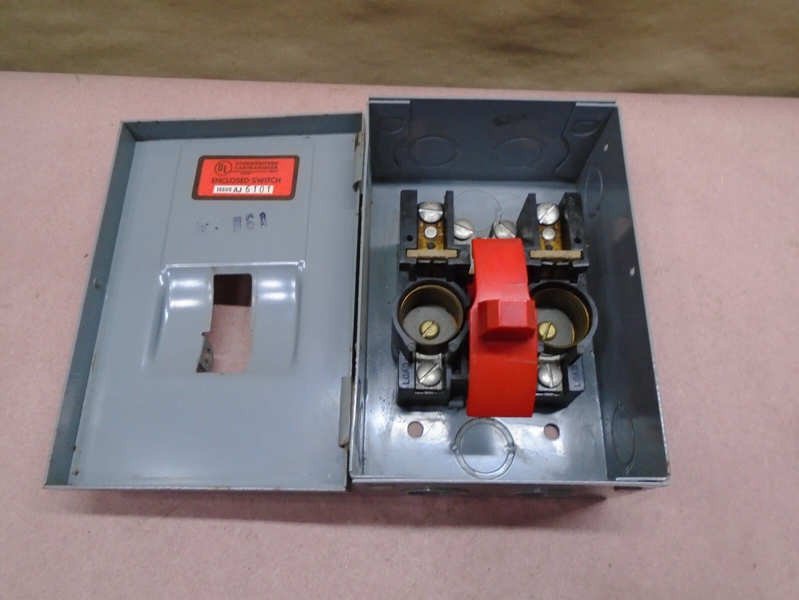 NEW Westinghouse PF-311-N Safety Switch 30 Amp 120/240 Volt AC General Duty