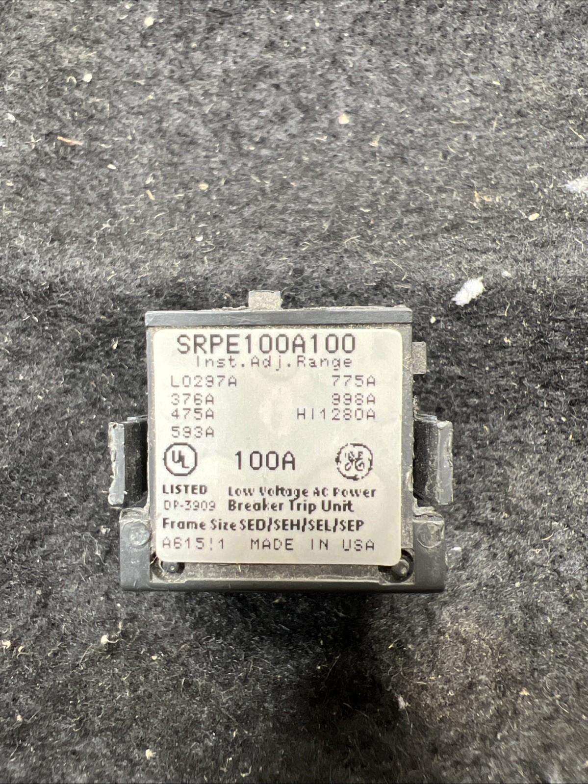 G.E. SRPE100A100 External Circuit Breaker Plug 100A