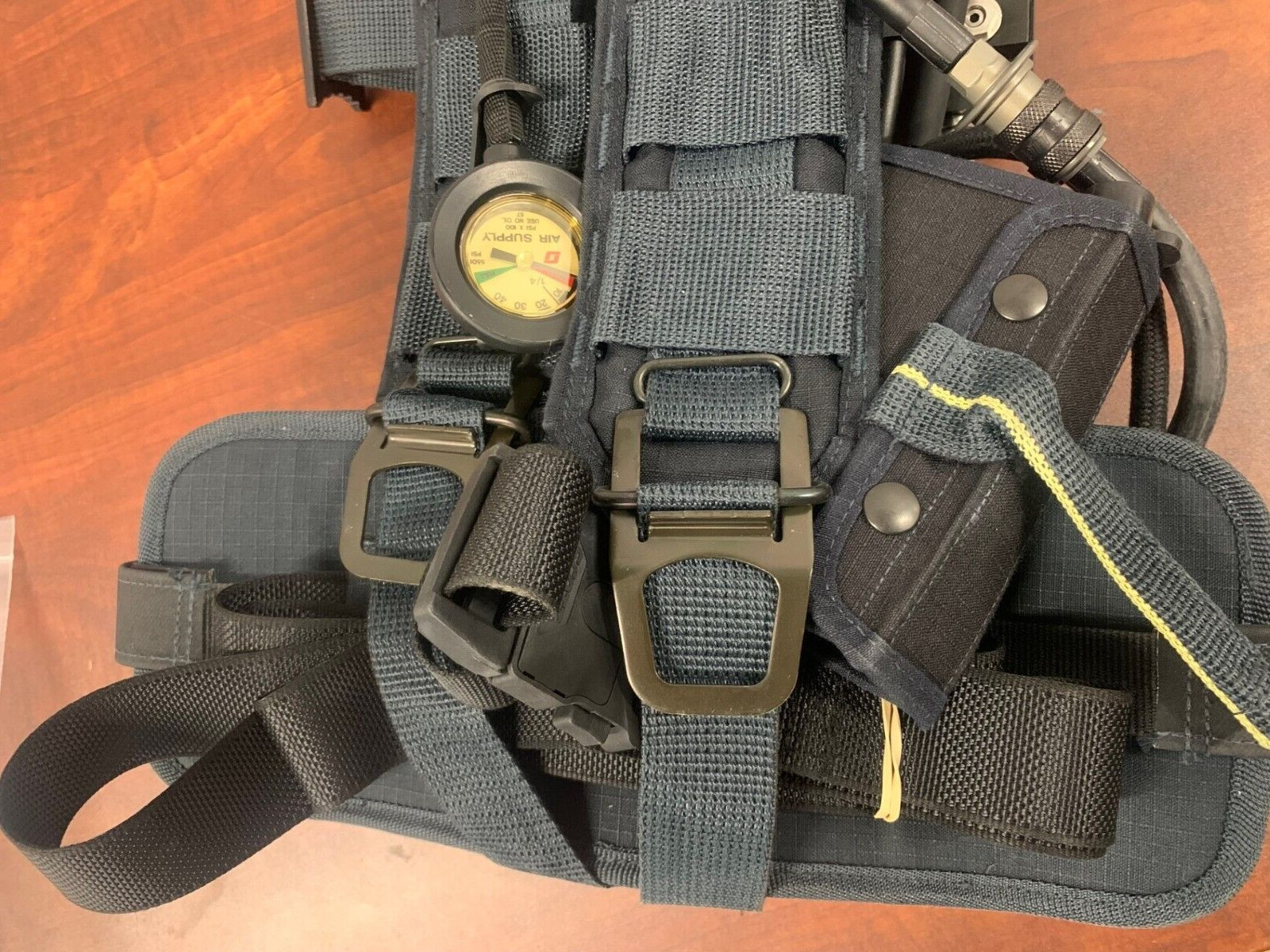 BRAND NEW 3M Scott Safety Air-Pak 5.5 Harness SCBA Fire Breathing Apparatus 5500