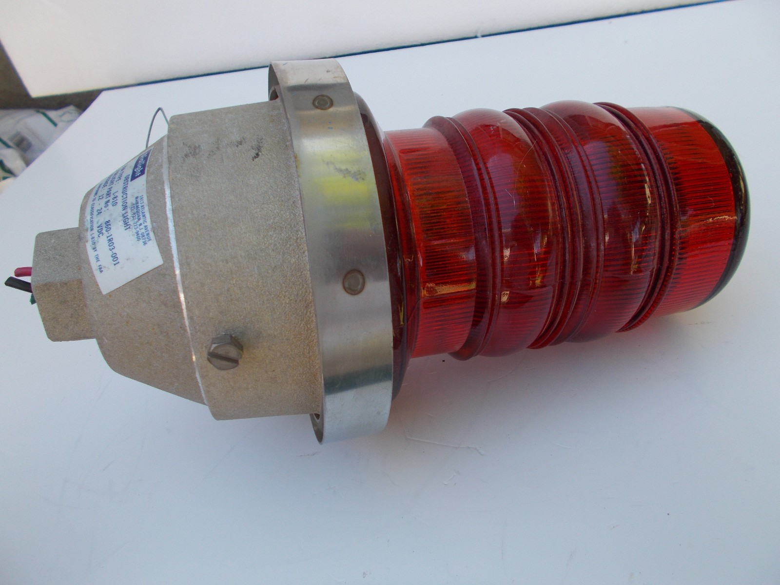 Dialight Obstruction L-810 Light (860-1R03-001) 12-24 VDC USA (E-2)