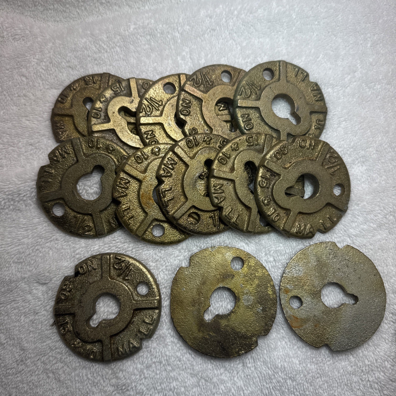 New Lot 13 – Malleable no. 30 Cast Iron Washers 5/8” Center Hole Heavy Duty C13