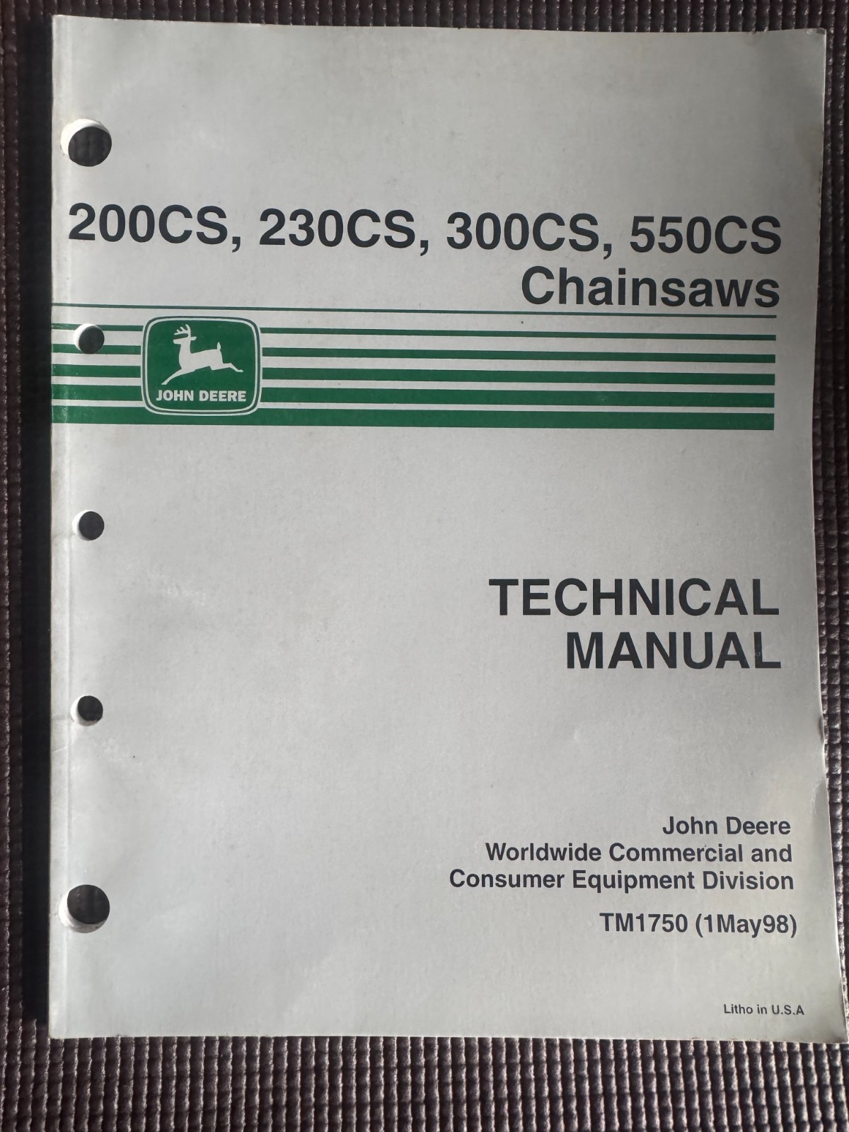 John Deere 200CS, 230CS, 300CS, 550CS Chainsaws Technical Manual TM1750