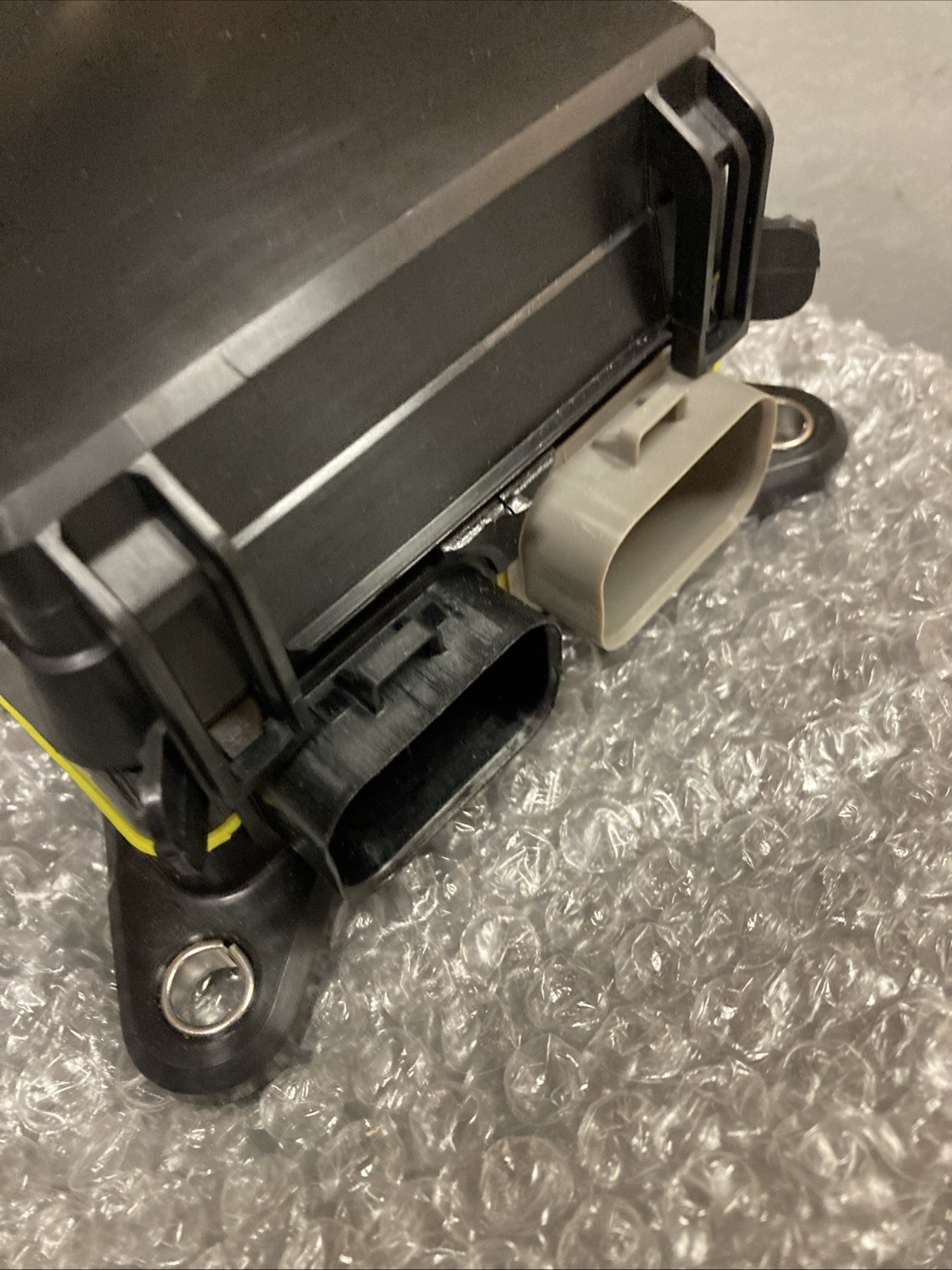 NEW EATON Power Distribution Module Fuse Holder | 31S-002-0 | U.S.A SELLER