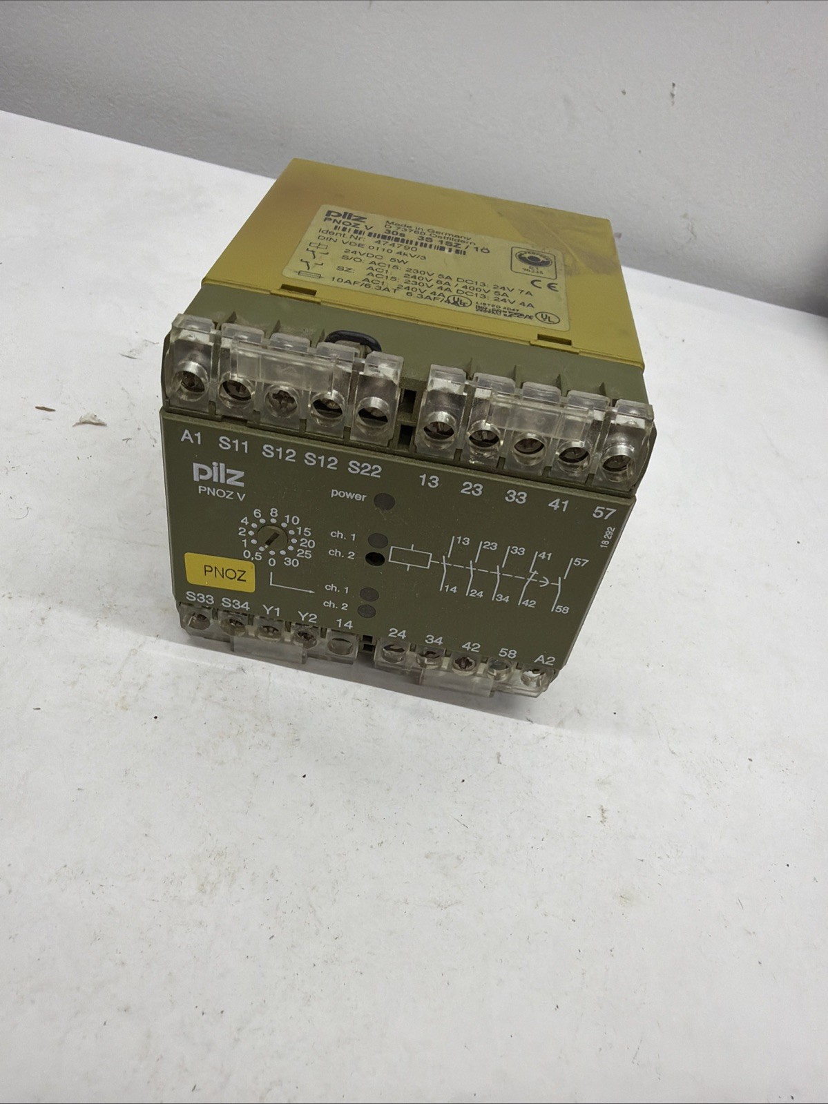 Pilz PNOZ V Safety Relay 24VDC 474790