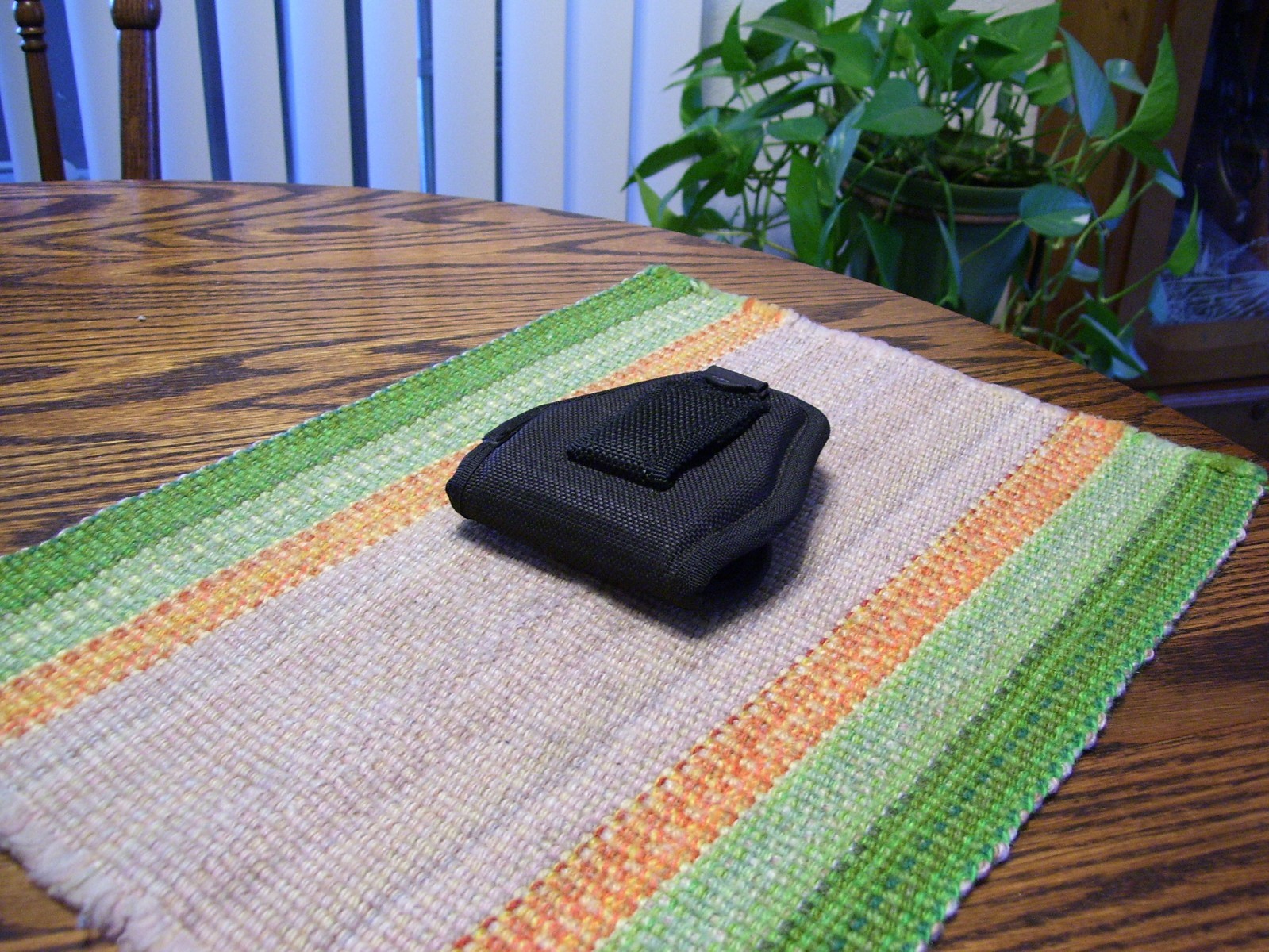 Bianchi AccuMold Sz 1 Blk Nylon Hidden Snap Covered Handcuff Case Holder Holster