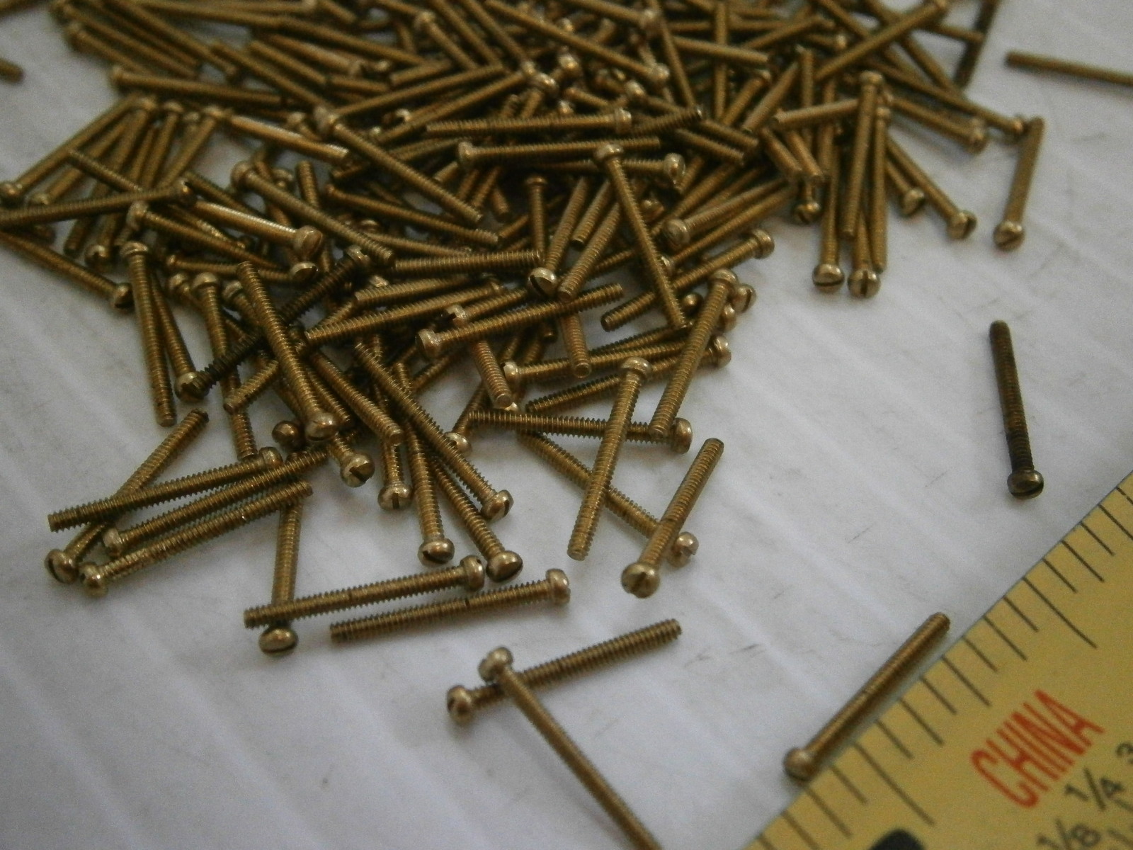Machine Screws 00-90 x 7/16 Slot Head Fillister Brass Lot of 25 #2133