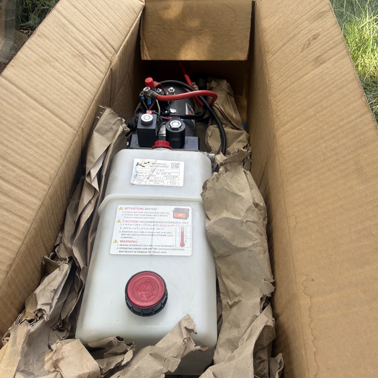 Double Acting Hydraulic Pump For Dump Trailers KTI – 12VDC – 6 Quart Reservoir