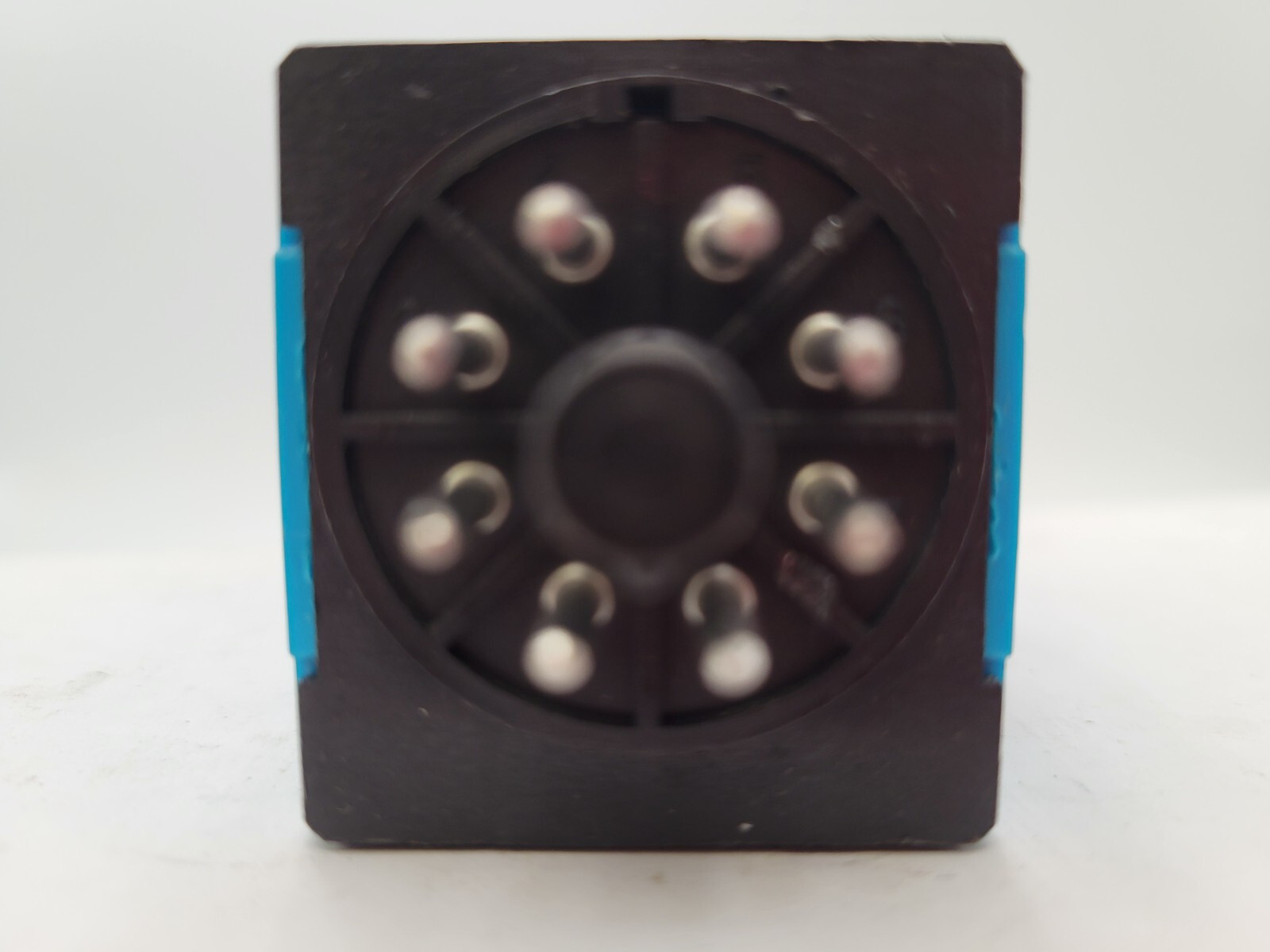 IDEC RTE-P11 Electronic Timer Plug-in Mount DPDT 10A 120VAC Coil 24V AC/DC 8-Pin